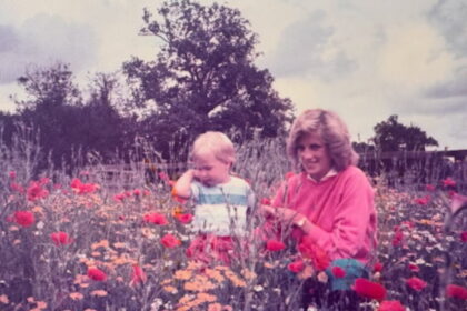 Μπρούκλιν Μπέκαμ Νίκολα Πελτζ Ημέρα Μητέρας Instagram