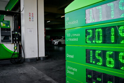 Οδηγός που εξοικονομεί καύσιμο με σωστή οδήγηση