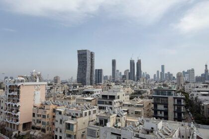 Τροχαίο ατύχημα Ναύπλιο αυτοκίνητο πολυκατοικία