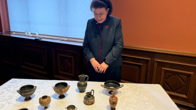 Αρχαία αγγεία από Άργος επιστρέφουν Ελλάδα