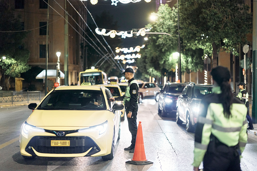 Κοινωνικά επιδόματα ΟΠΕΚΑ καταβολή χρήματα