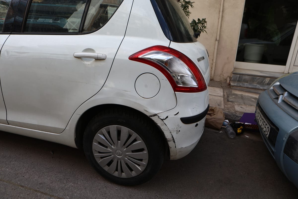 Μεθυσμένη οδηγός Αμπελόκηπους τράκαρε αυτοκίνητα