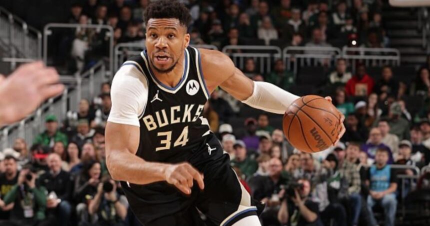 Αντετοκούνμπο Μπακς Πέισερς NBA αγώνα