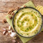 σκορδαλιά μπακαλιάρος παραδοσιακό έθιμο 25ης Μαρτίου