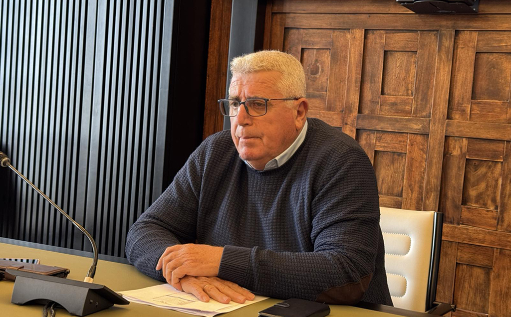 Απολύμανση ελαστικών οχημάτων στη Λέσβο αφθώδης πυρετός