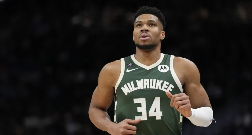 Αντετοκούνμπο τραυματισμός Μπακς Πέισερς NBA