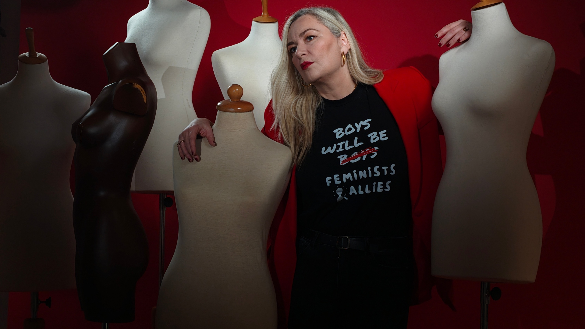 Ρίτα Αντωνοπούλου με το δίσκο Έχω μια θάλασσα αγάπη