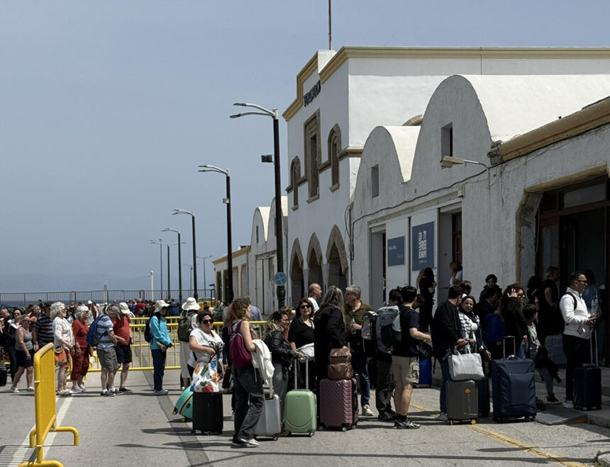 Τουρκοί τουρίστες νησιά Ανατολικού Αιγαίου Ρόδος Χίος