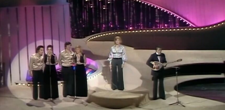 Μαρινέλλα θρυλική ερμηνεύτρια ελληνική μουσική