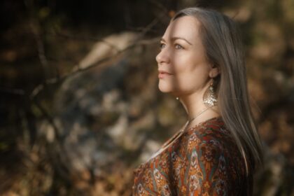 Ρίτα Αντωνοπούλου με το δίσκο Έχω μια θάλασσα αγάπη