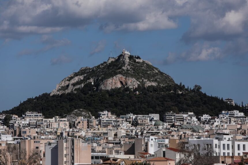 γράφημα αποδόσεων αγοράς κατοικίας Αττικής