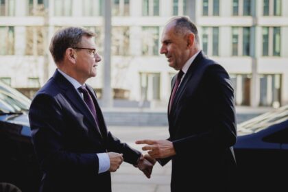 Γεραπετρίτης Βάντεφουλ διπλωματία ναυσιπλοΐα