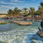 Τεχνητό ποτάμι στην έρημο σαουδικής αραβίας ριάντ