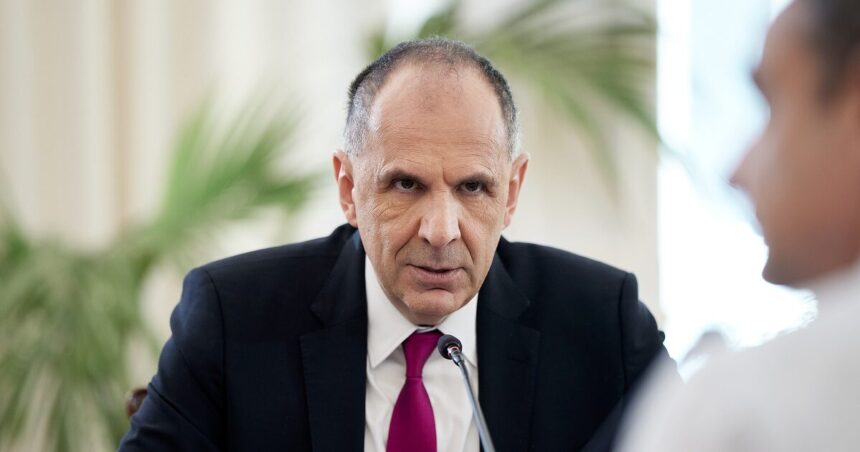 Γεραπετρίτης Αραγτσί διπλωματία Μέση Ανατολή