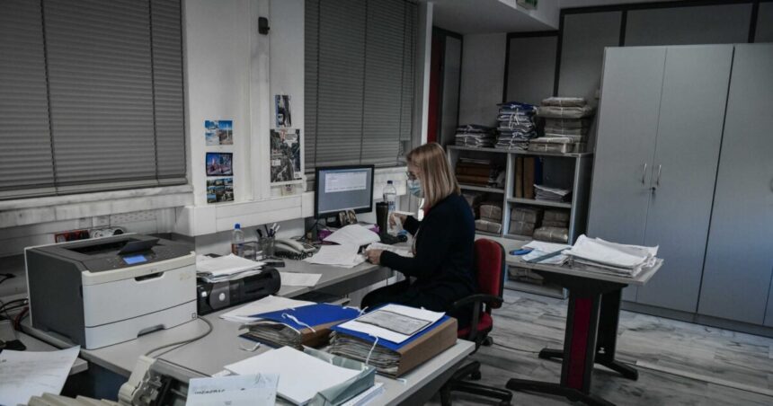 αυξήσεις δημοσίων υπαλλήλων μισθός