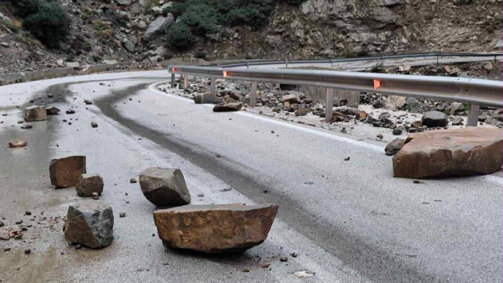 Κατολισθήσεις Κάρπαθος δρόμος Σπόα Όλυμπος