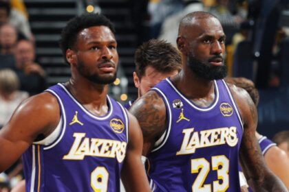 ΛεΜπρόν Τζέιμς Μπρόνι ασίστ NBA