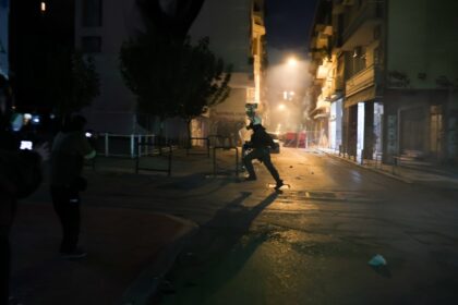 Επεισόδια κουκουλοφόρων ΜΑΤ Εξάρχεια Αθήνα