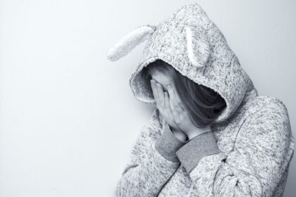 4χρονη κοριτσάκι περιπλανιόταν μόνη μαρούσι