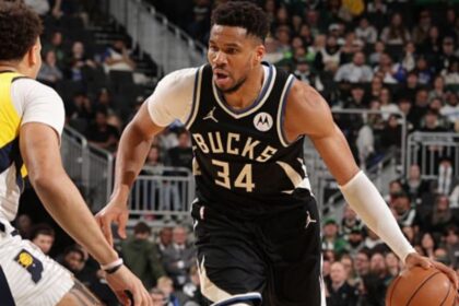 Γιάννης Αντετοκούνμπο Μπακς Πέισερς νίκη αγώνα