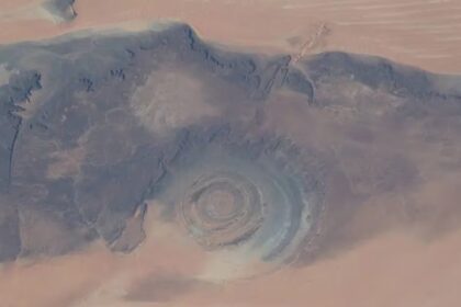 Δομή Richat το μάτι της Σαχάρας από δορυφόρο