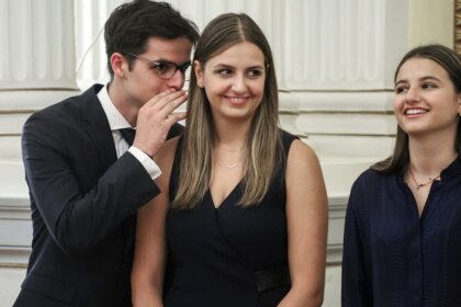 Σοφία Μητσοτάκη boarding pass Aegean Μουσκάτ