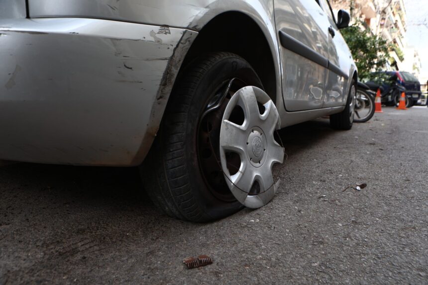 Μεθυσμένη οδηγός Αμπελόκηπους τράκαρε αυτοκίνητα