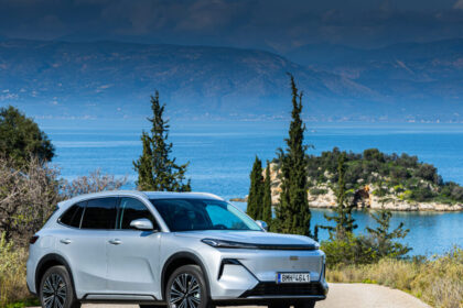 Geely STARRAY EM-i plug-in hybrid SUV εξωτερική όψη