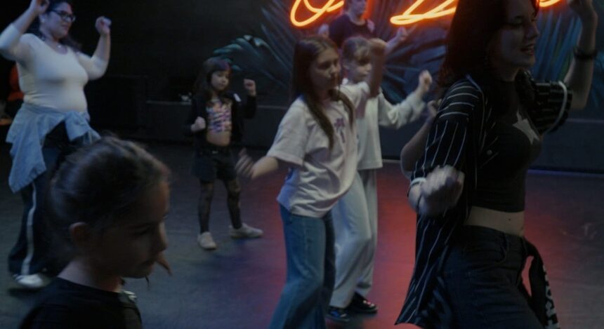 Muzike Dance Party χορεύτες στη Θεσσαλονίκη ΧΑΝΘ