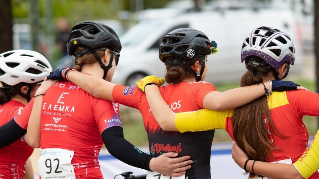 Παιδιά συμμετέχουν στις παράλληλες δράσεις ΔΕΗ Tour