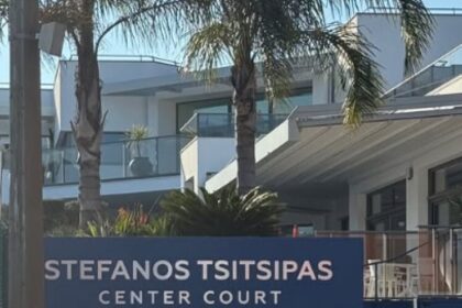 Τσιτσιπάς κορτ γήπεδο Μουράτογλου Γαλλία τένις