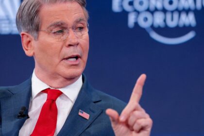 Στενά του Ορμούζ προστασία πλοίων αμερικανικό ναυτικό