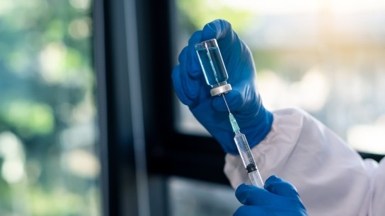 Υγειονομικές αρχές καντέρμπουρι μηνιγγίτιδας φοιτητές