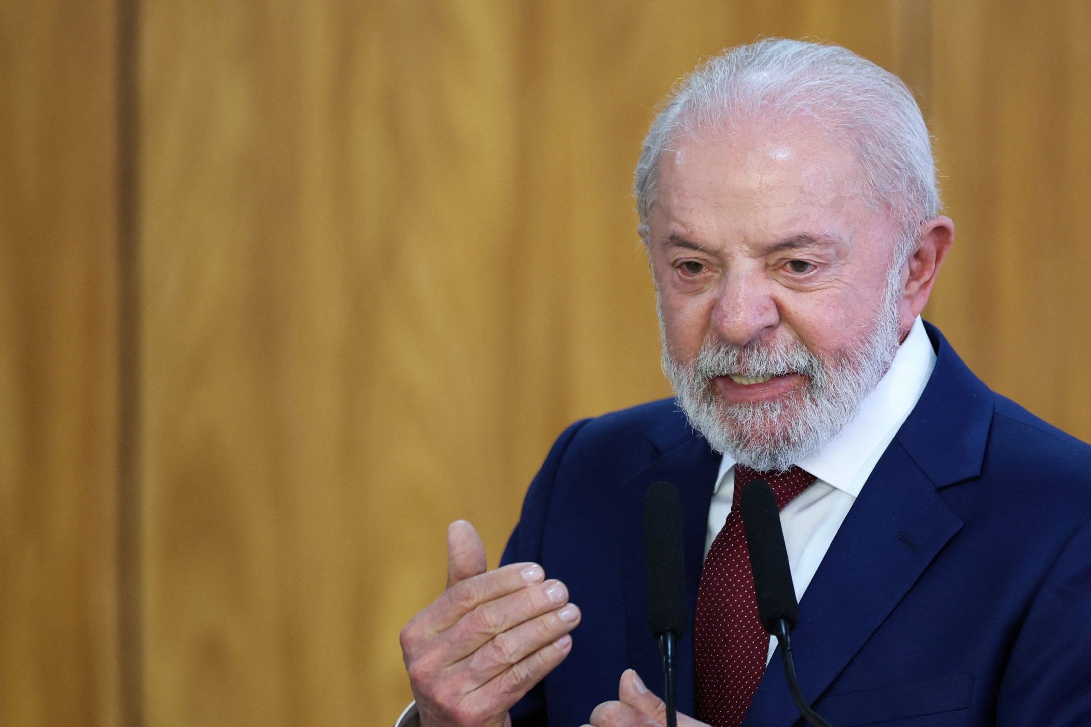 Ο Λούλα ανακοινώνει μέτρα για τον πληθωρισμό καυσίμων