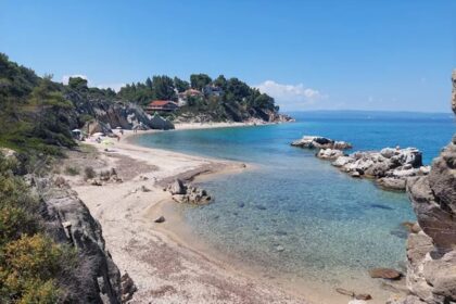 Παραλία Φάβα Βουρβουρού Χαλκιδική Σιθωνία