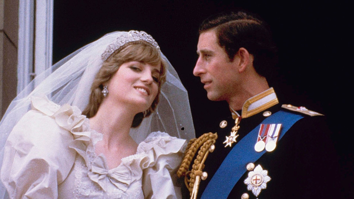 Κάρολος Νταϊάνα γάμος βασιλική οικογένεια