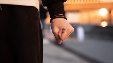 συμπλοκή ανηλίκων λιμάνι Κιάτου τραυματισμός