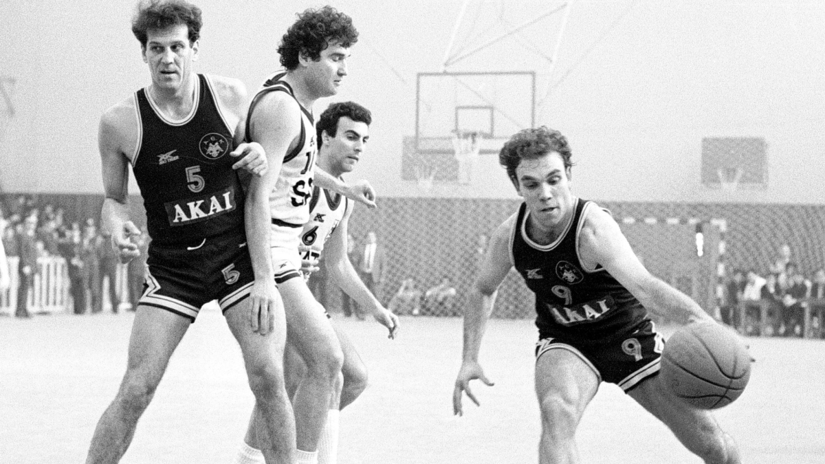 Νίκος Γκάλης Βασίλης Γκούμα ελληνικό μπάσκετ