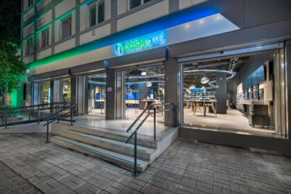 δορυφορική συνδεσιμότητα Cosmote Starlink κινητό τηλέφωνο