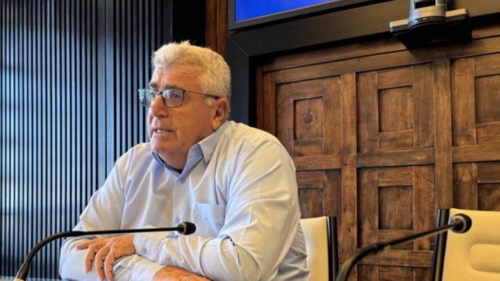 Απολύμανση ελαστικών οχημάτων στη Λέσβο αφθώδης πυρετός