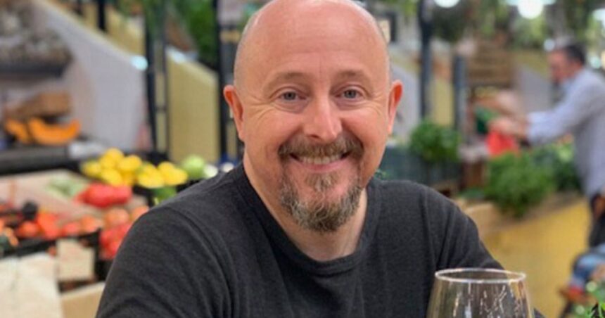 Άλεξ Τρίας δικηγόρος πρόωρη συνταξιοδότηση Πορτογαλία