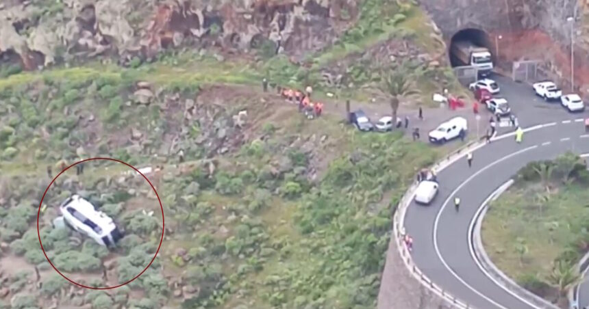 Λεωφορείο ανατραμένο σε χαράδρα Κανάρια Νησιά