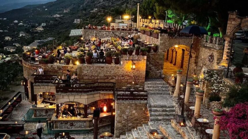 Καστράκι Καλαμάτας μεσαιωνικό εστιατόριο-bar