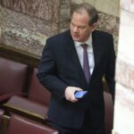 Κώστας Καραμανλής πολιτική απόφαση ΟΠΕΚΕΠΕ