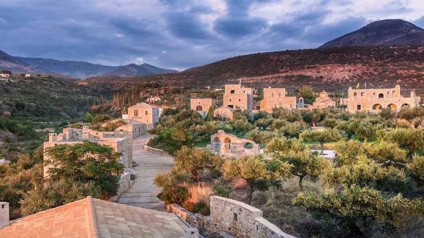 Παραδοσιακός οικισμός Τζοκεικα πύργοι Μάνης