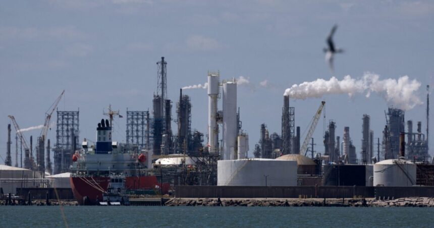 Epaminondas στα Στενά του Ορμούζ υπό ιρανικό έλεγχο