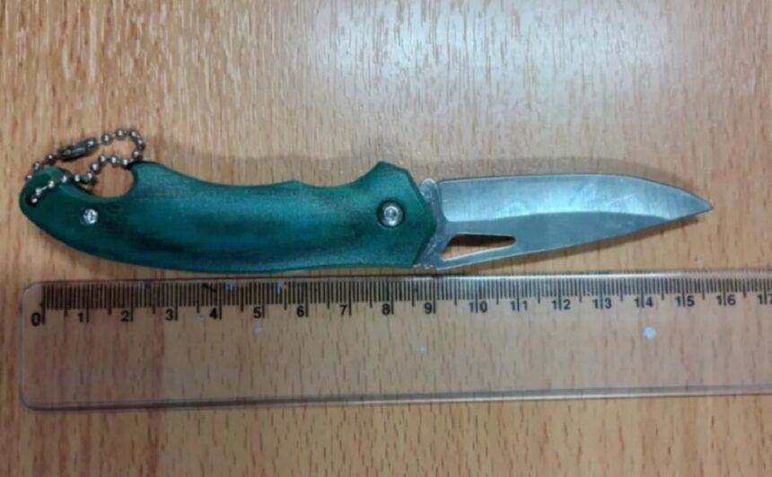 15χρονος με σουγιά 16 εκατοστών σε σχολική εκδρομή