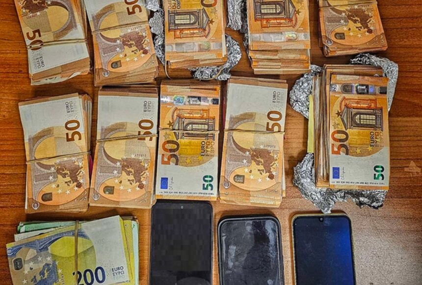 απάτη στην Κατερίνη λεία 54.350 ευρώ