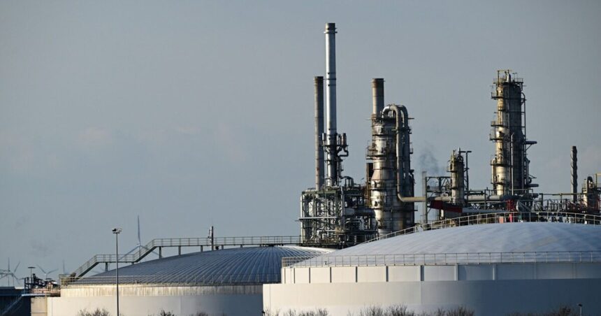 UBS και τιμές πετρελαίου σε περιβάλλον γεωπολιτικής αβεβαιότητας