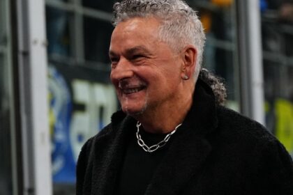 Ρομπέρτο Μπάτζο στο TikTok με ποδαράκια και μπάλα